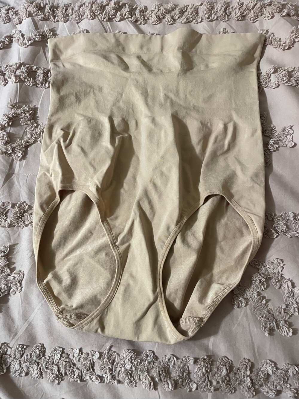 Maidenform High-Waist Shaping Briefs in Cream